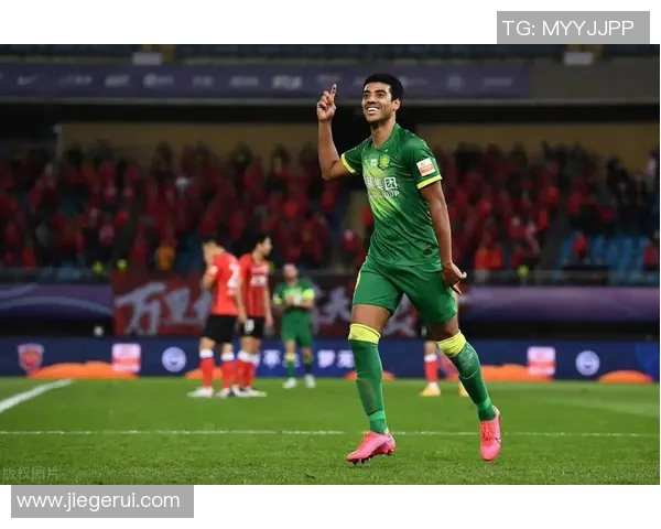 与足球明星畅谈英语技巧与职业生涯的精彩瞬间