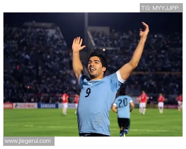 足球明星龅牙苏的精彩瞬间与独特魅力全景展示