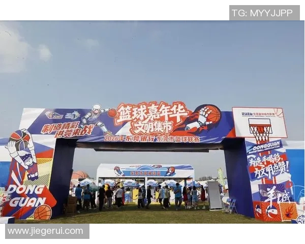 夏日阳光洒满球场祝福篮球明星们在赛季中绽放光彩